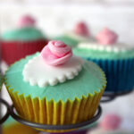 Grießbrei mit karamellisierten Zimtbirnen