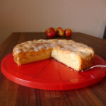 Omas gedeckter Apfelkuchen